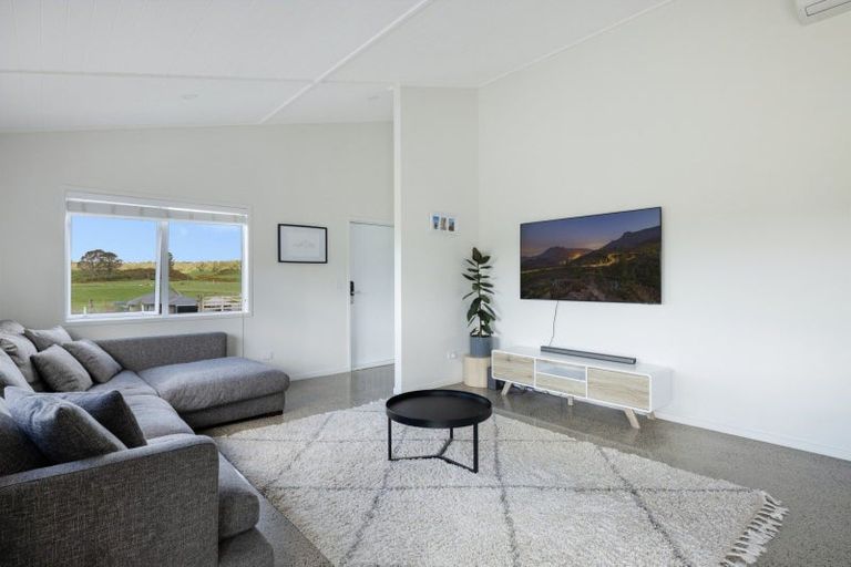 Photo of property in 16 Betty May Drive, Pyes Pa, Tauranga, 3173