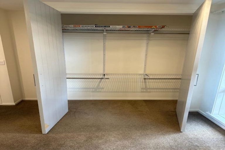 Photo of property in 64 Maungaraki Road, Korokoro, Lower Hutt, 5012