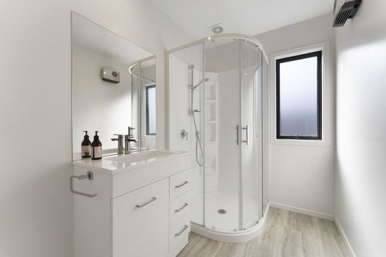 Photo of property in 16 Molyneux Avenue, Cromwell, 9310