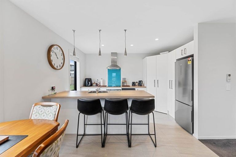 Photo of property in 2 Komahimahi Way, Motuoapa, 3382