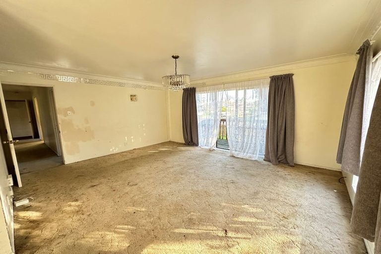 Photo of property in 18 Phoenix Place, Papatoetoe, Auckland, 2025