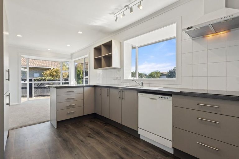 Photo of property in 22 Kawau Crescent, Bromley, Christchurch, 8062