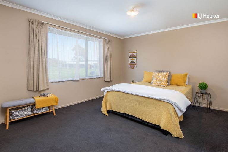 Photo of property in 28 Saunders Road, Mosgiel, 9092
