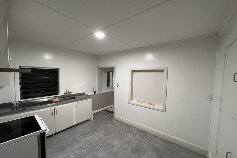 Photo of property in 6 Brighton Terrace, Murrays Bay, Auckland, 0630