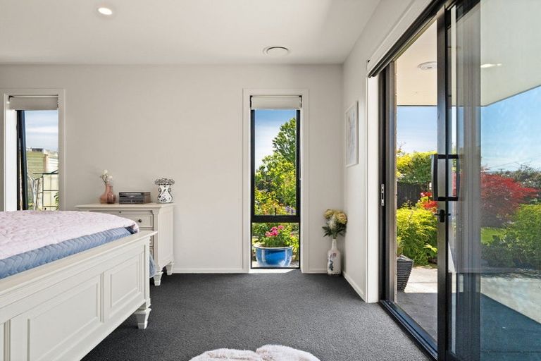 Photo of property in 9 Greenhithe Street, Waihola, Milton, 9073