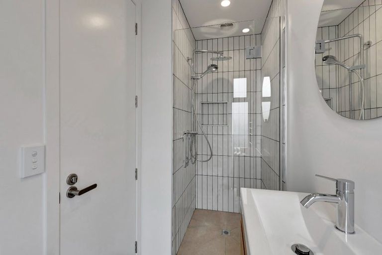 Photo of property in 4/66 Cleveland Street, Edgeware, Christchurch, 8013