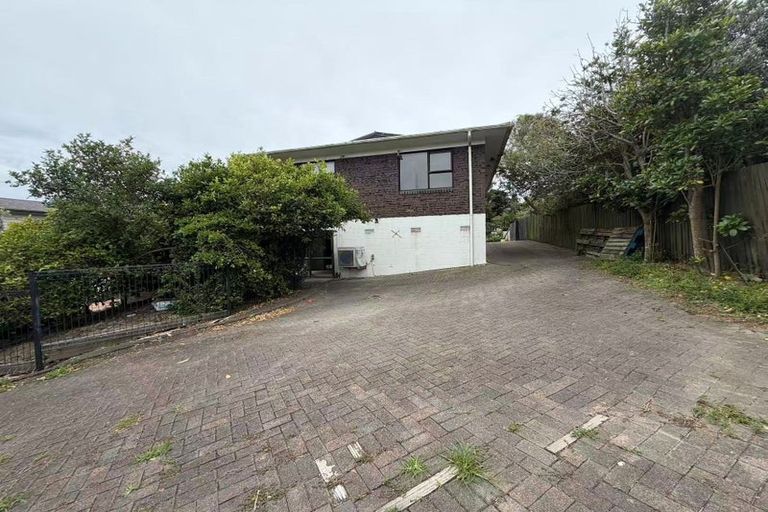 Photo of property in 121 Redoubt Road, Goodwood Heights, Auckland, 2105
