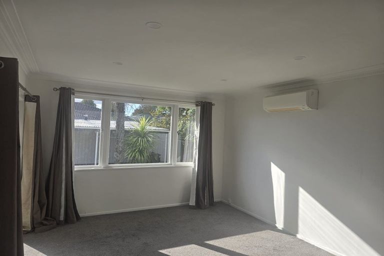 Photo of property in 4 Braeburn Place, Takanini, 2112
