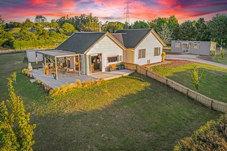 Photo of property in 34 Brookvale Lane, Taupaki, 0782