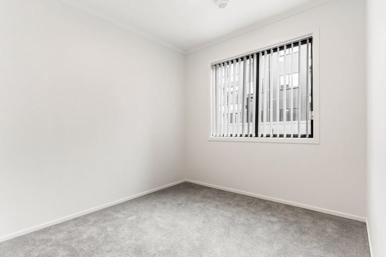 Photo of property in 8/130 Stancombe Road, Flat Bush, Auckland, 2016