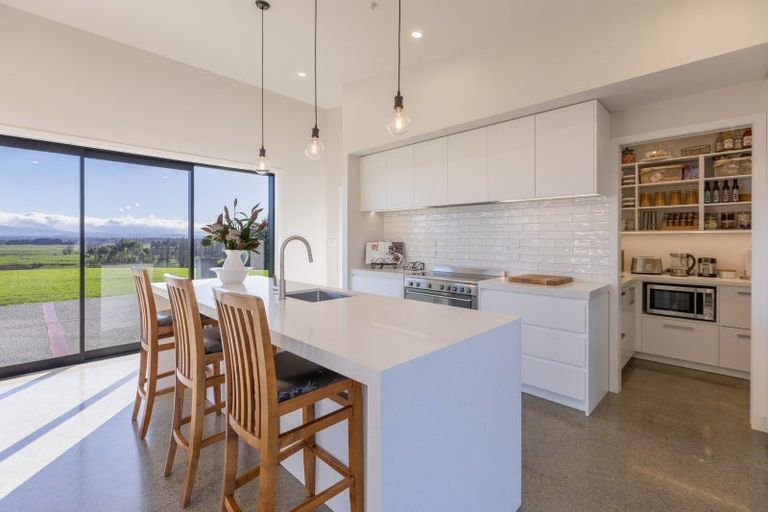 Photo of property in 375c Maharakeke Road, Waipukurau, 4281