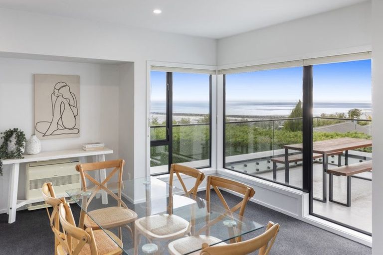 Photo of property in 2/11 Belleview Terrace, Mount Pleasant, Christchurch, 8081