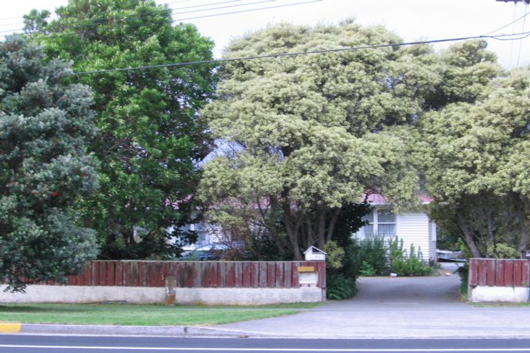 Photo of property in 153 Te Moana Road, Waikanae, 5036