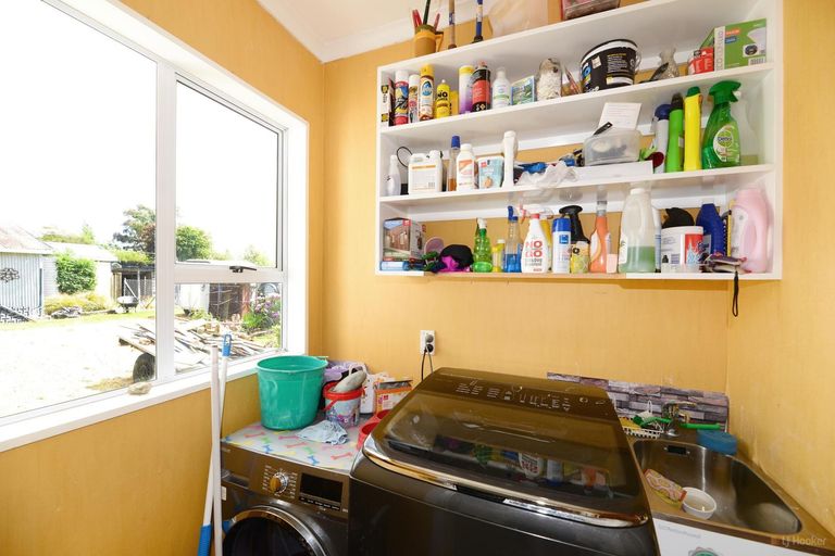 Photo of property in 66 Timaru Road, Waimate, 7924