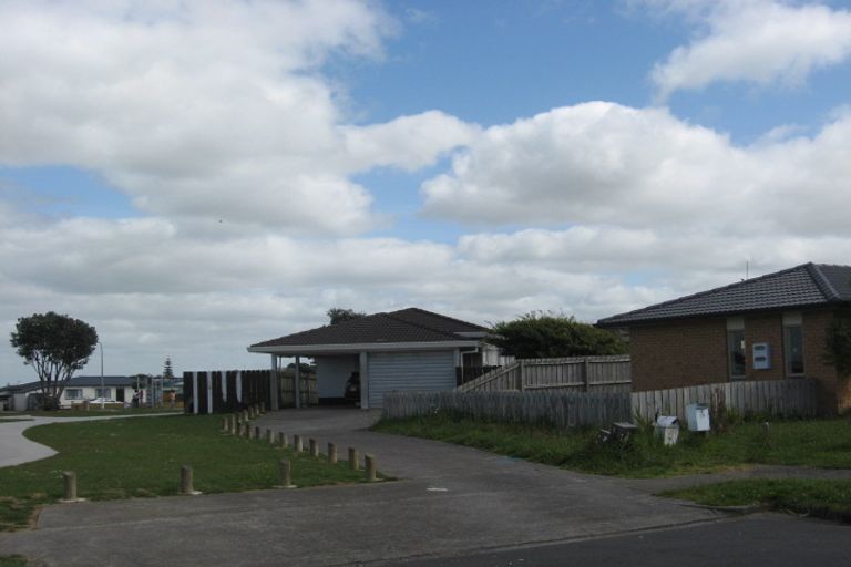 Photo of property in 1/11 Volta Place, Clendon Park, Auckland, 2103