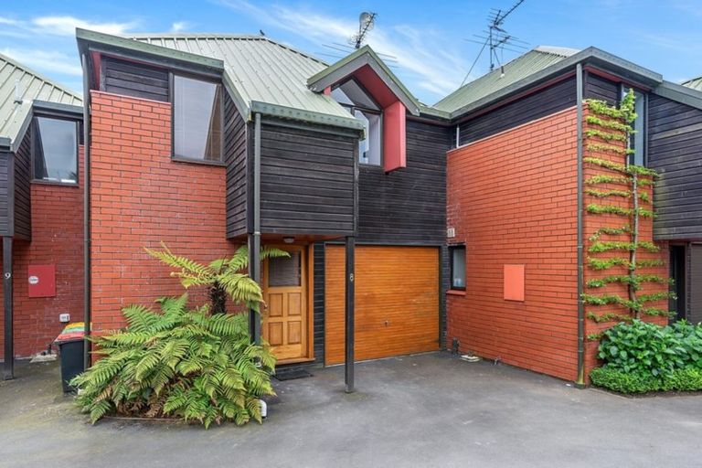Photo of property in 8/27 Darvel Street, Riccarton, Christchurch, 8011