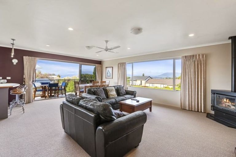 Photo of property in 14 Tawiri Place, Kuratau, Turangi, 3381