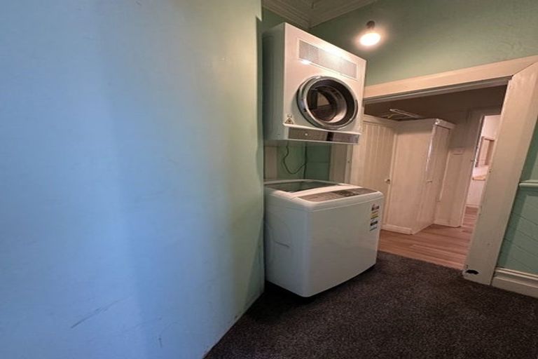 Photo of property in 398 South Road, Caversham, Dunedin, 9012