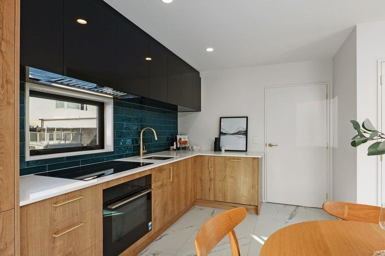 Photo of property in 2/142 Main Road North, Papanui, 8052