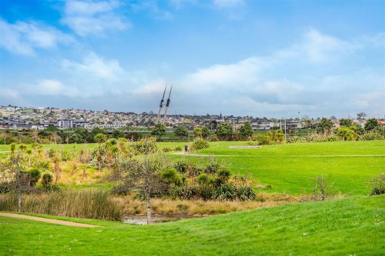 Photo of property in 68 Michael Bosher Way, Flat Bush, Auckland, 2019