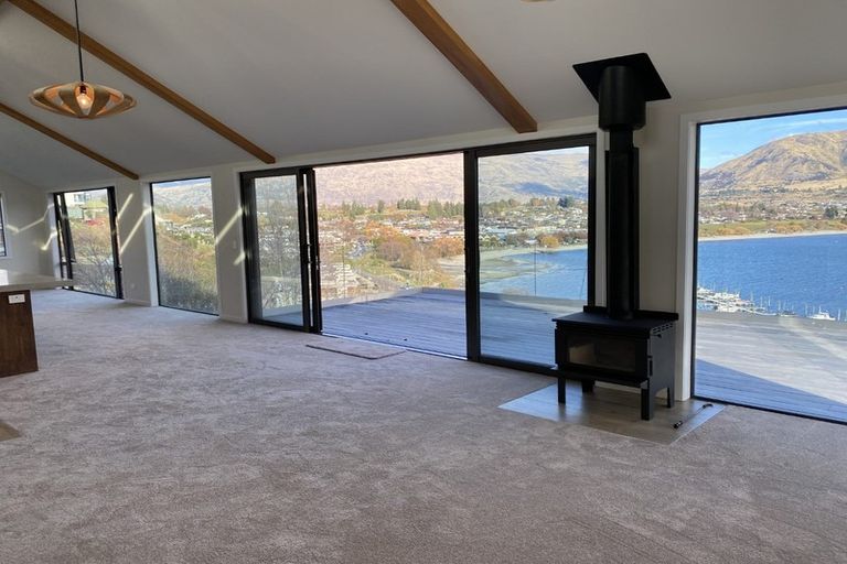Photo of property in 92 Lismore Street, Wanaka, 9305