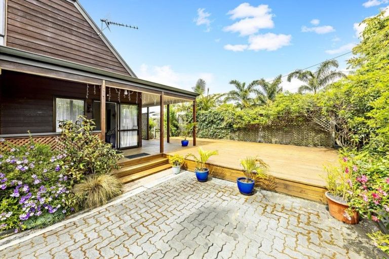 Photo of property in 2/80 Glengarry Road, Glen Eden, Auckland, 0602