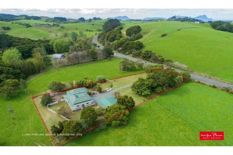 Photo of property in 243 Rosythe Road, Waipu, 0582