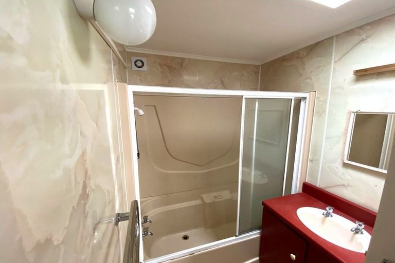 Photo of property in 8a Woolfield Road, Papatoetoe, Auckland, 2025