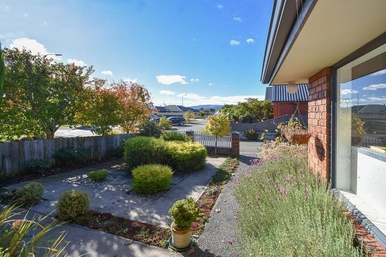 Photo of property in 21 Kura Place, Mosgiel, 9024