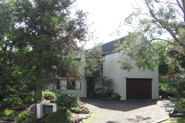 Photo of property in 8 Meanda Gardens, Sunnyhills, Auckland, 2010