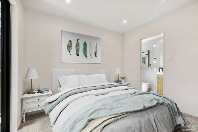 Photo of property in 2/258 Lake Road, Hauraki, Auckland, 0622