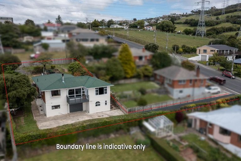 Photo of property in 102 Wakari Road, Helensburgh, Dunedin, 9010
