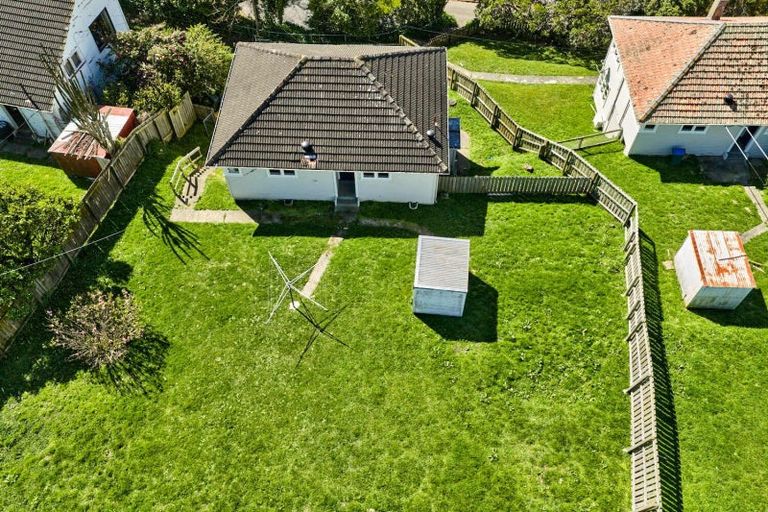 Photo of property in 12 Bromley View, Ranui, Porirua, 5024