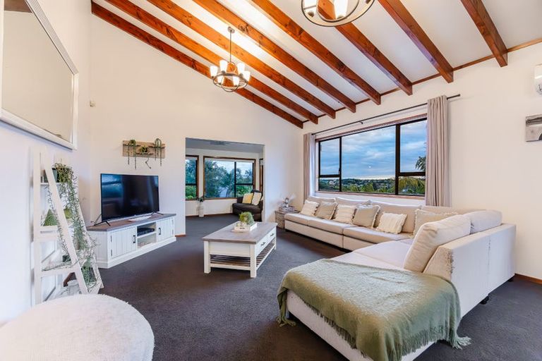 Photo of property in 33 Stredwick Drive, Torbay, Auckland, 0630