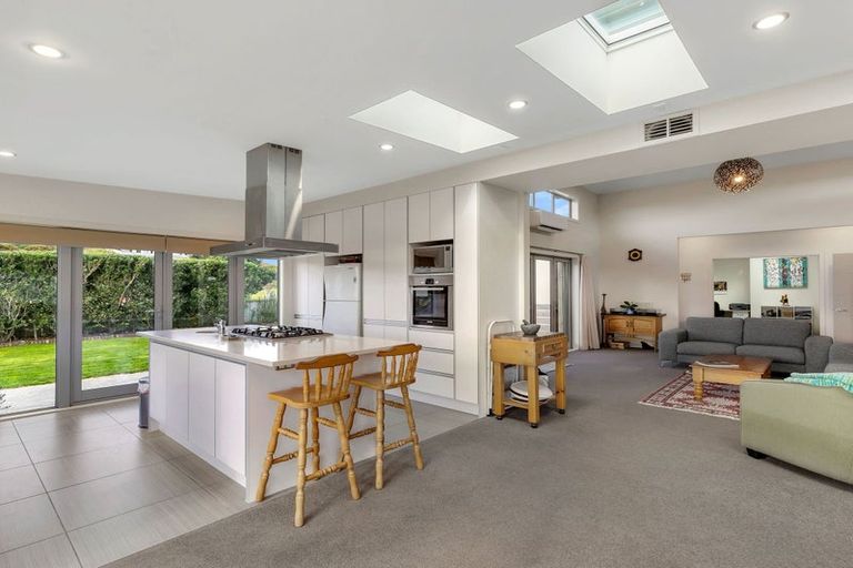 Photo of property in 2 Wangapeka Way, Aotea, Porirua, 5024