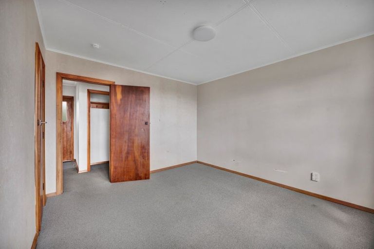 Photo of property in 32b Seaview Road, Marfell, New Plymouth, 4310