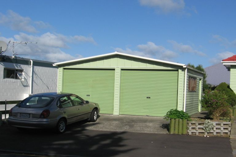 Photo of property in 5 Ironside Road, Johnsonville, Wellington, 6037