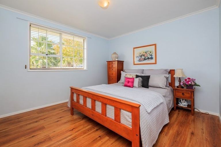 Photo of property in 10/26a Sunnynook Road, Sunnynook, Auckland, 0620