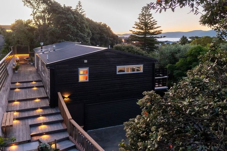 Photo of property in 19a Wharemauku Road, Raumati Beach, Paraparaumu, 5032