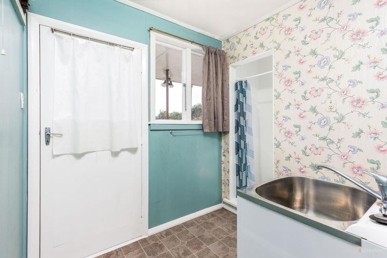 Photo of property in 2 Kennedy Crescent, Waimate, 7924