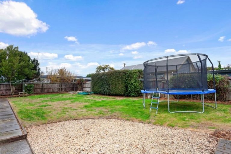 Photo of property in 16 Bassett Street, Burwood, Christchurch, 8083