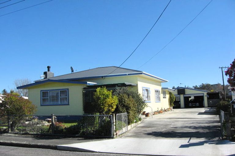 Photo of property in 31 Mcgreevy Street, Waipawa, 4210