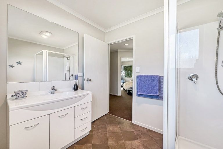 Photo of property in 53 Montgomery Crescent, Kinloch, Taupo, 3377