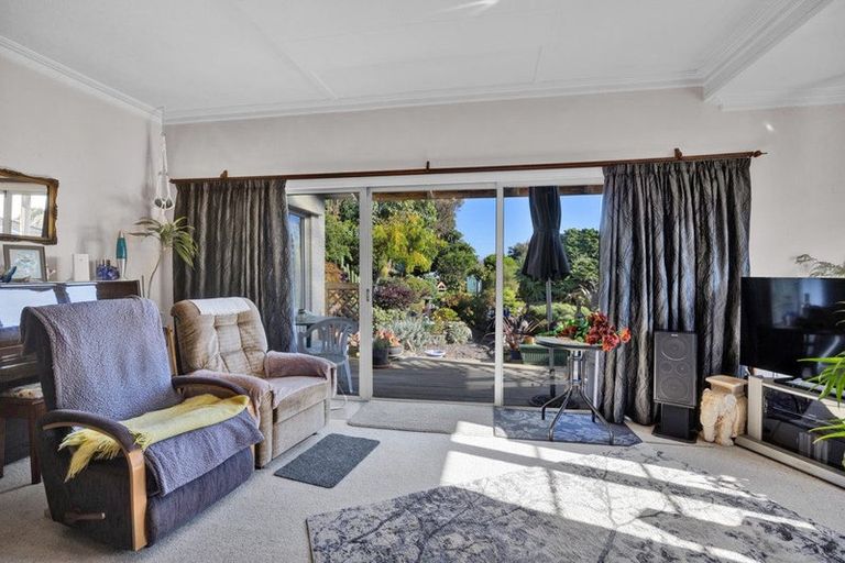 Photo of property in 13 Disraeli Street, Hawera, 4610