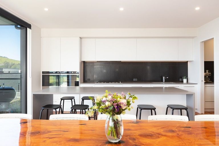 Photo of property in 27 Taumata Road, Omaha, 0986