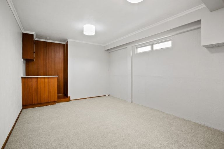 Photo of property in 134d Huatoki Street, Frankleigh Park, New Plymouth, 4310