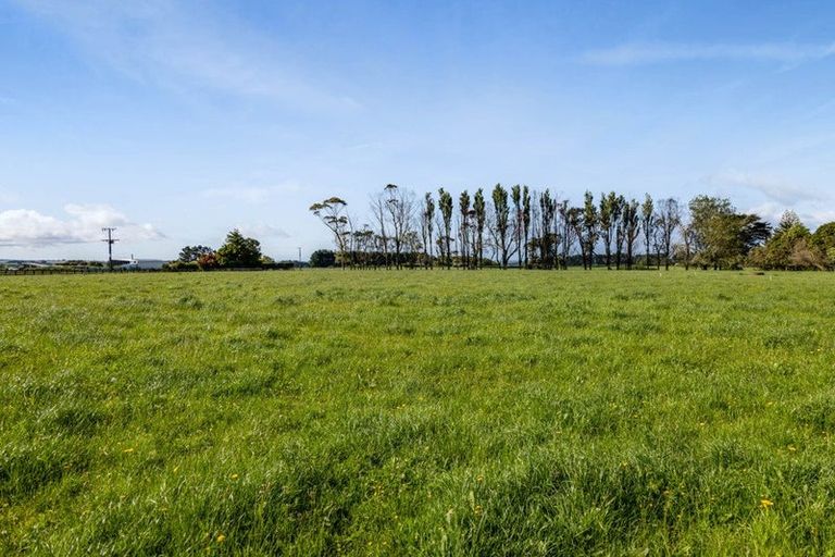 Photo of property in 389 Fraser Road, Normanby, Hawera, 4673