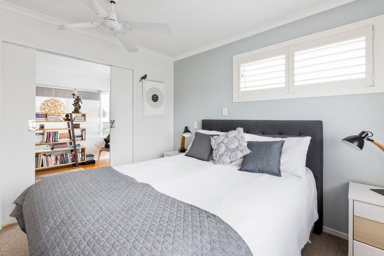 Photo of property in 17 Meeanee Quay, Westshore, Napier, 4110