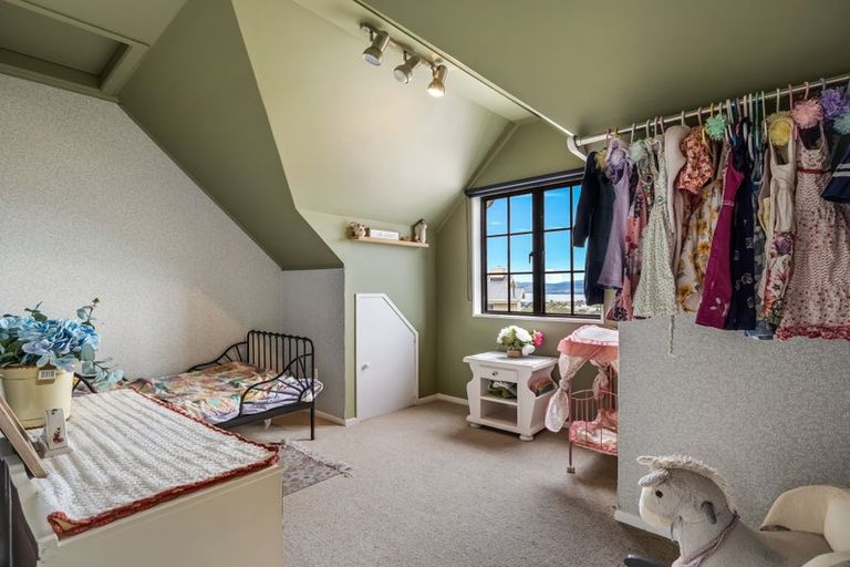 Photo of property in 28 Russell Crescent, Western Heights, Rotorua, 3015