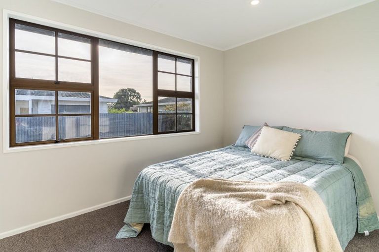 Photo of property in 219b Park Street, Winton, 9720